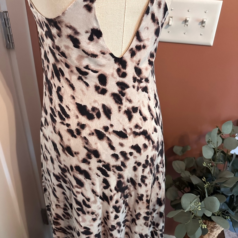 Haute Hippie leopard print embroidered vneck 100% silk crisscross S midi dress - Picture 11 of 16